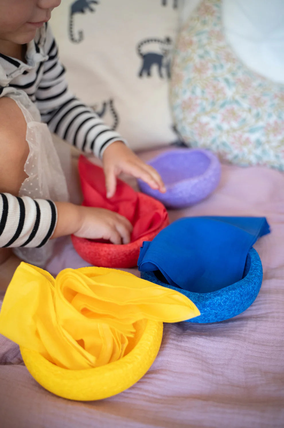 Speeldoek Geel Regenboog - Medium 48x48cm