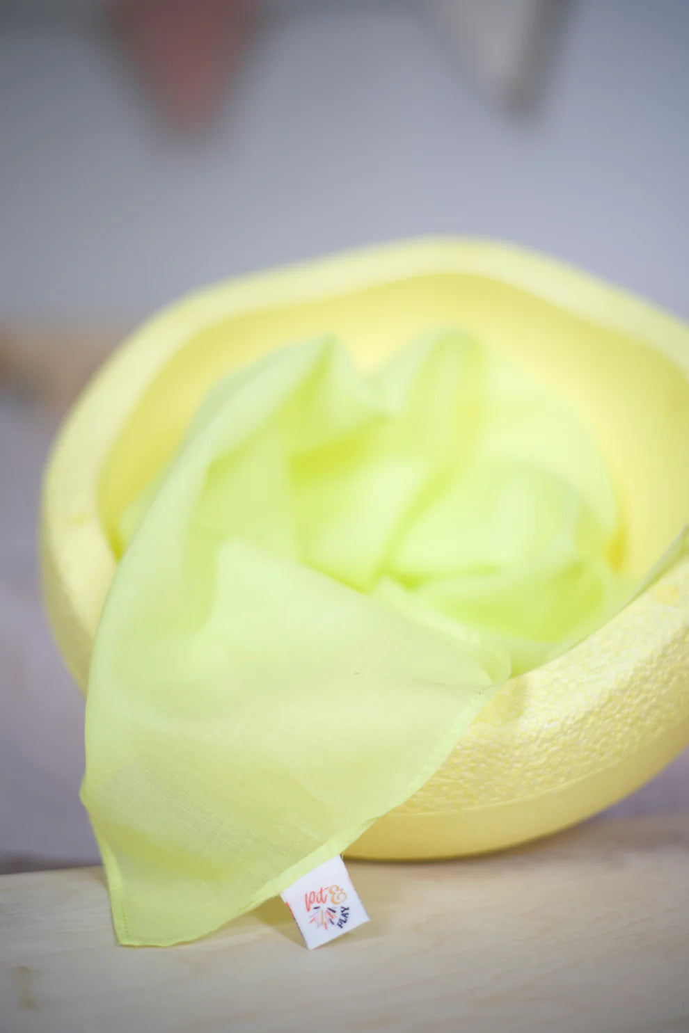 Speeldoek Geel Pastel - Medium 48x48cm