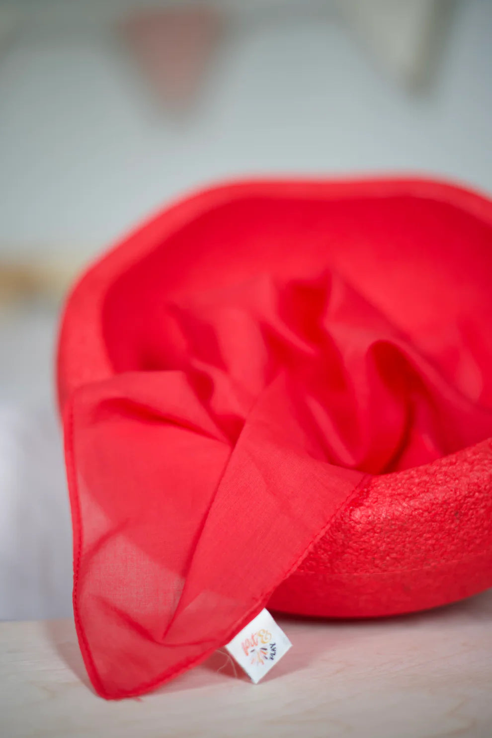 Speeldoek Rood Regenboog - Medium 48x48cm